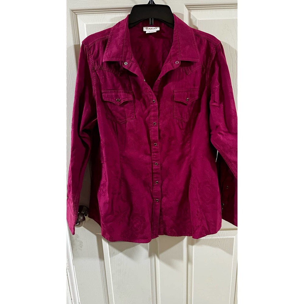 Ariat Women’s Blouse Shirt Size XL, Pre-owned, like new